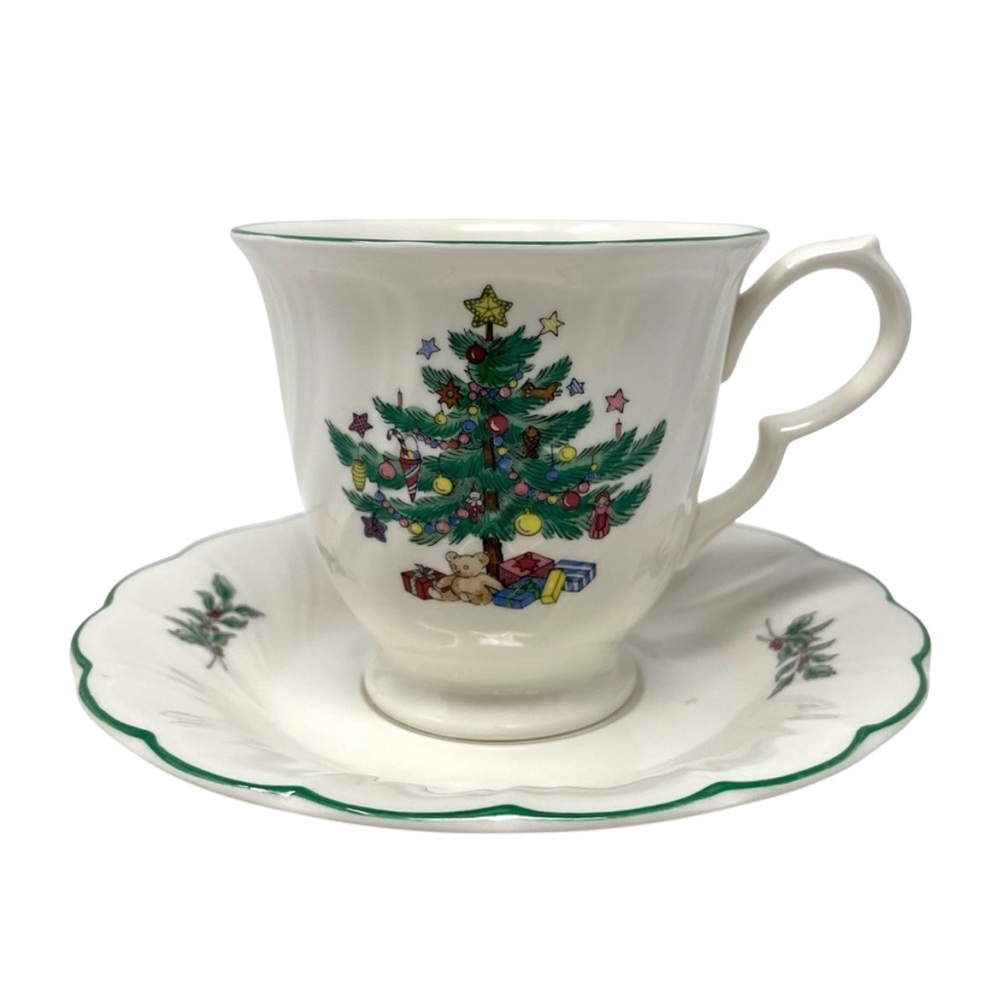 NIKKO Happy Holidays Footed Tall Tea Cups and Saucers Festive Christmas Tree